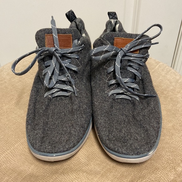 Pendleton Sneakers - Picture 2 of 8